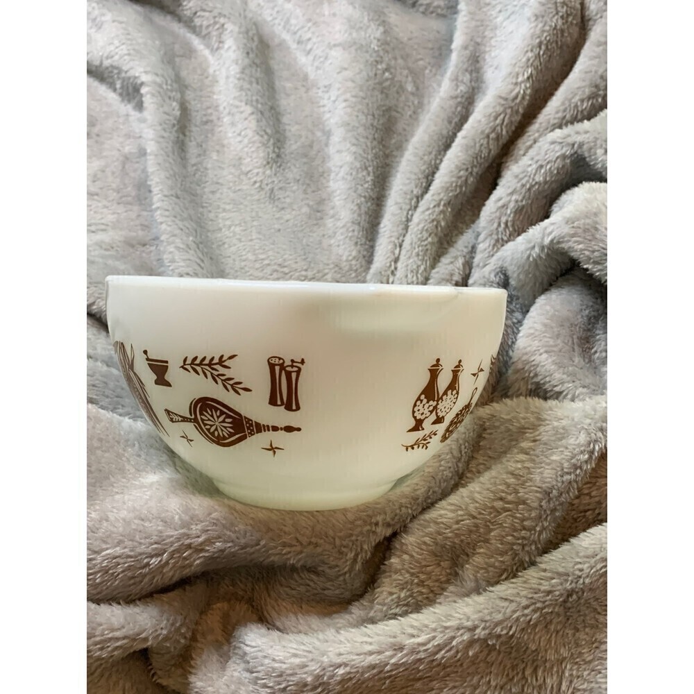 Pyrex Early American Bowl - Picture 4 of 7